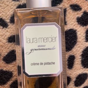 Laura Mercier creme de pistasch